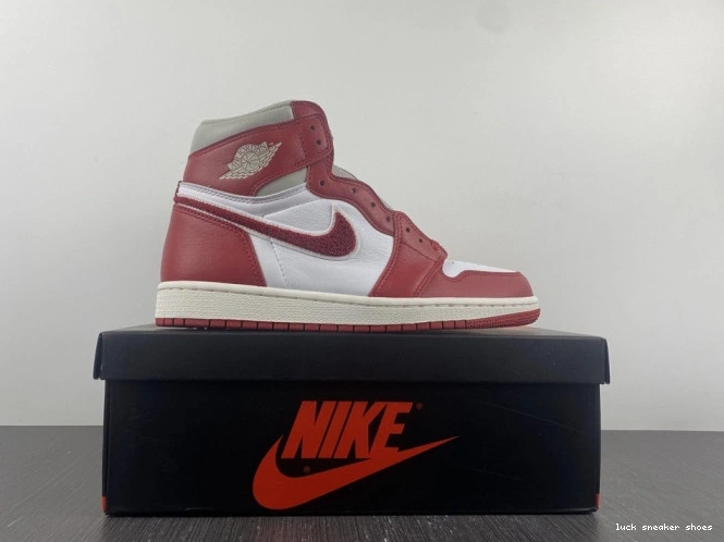 Reps LUCY Newstalgia OG DJ4891-061 (W) Chenille Jordan High 1 0704